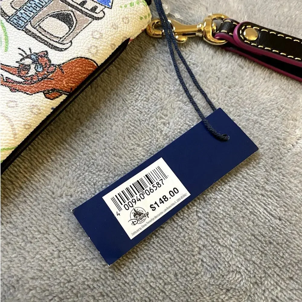 Dooney & Bourke Disney Cats Wristlet White Leather Gold Large Pouch NWT